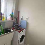 Glenroy Home Near Airport, City&Shop