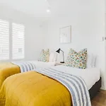 Vaquay Sonnet In South Yarra