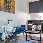 Extremely Convenient 1Br1Ba Nest In Melbourne Cbd