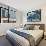 Bright Terrace Unit Next To Chapel St Dining