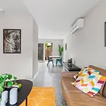 Convenient Bayside Living At The Edge Of The City