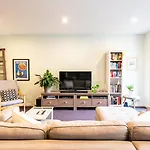 Fully Equipped 1Br Richmond-Mins From Mcg