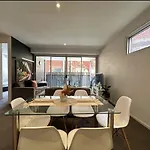 Coastal Comfort 2B2B Port Melbourne