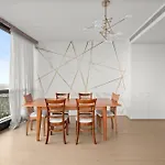3 Bedroom Apartment In Australia 108