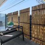 Cosy 1-Bed With Private Balcony By Showgrounds