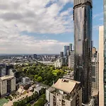 West Side Contemporary Pad In Shopping Precinct