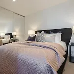 Sensational 270 Manhattan Views Opposite Crown