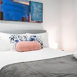 Elegant 1Br1Ba Apt In High Level Wifibalcony