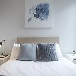 Stunning 2Br2Ba Apt North Melwi-Fifree Parking