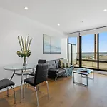 1-Bed Pad With Modern Amenities, Pool & Gym