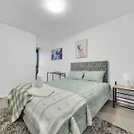 Parkview Apartment In Parkville