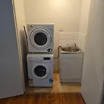 Spacious Richmond One Bed Apartment