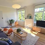 City Escape - Peace At Elsternwick