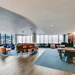 54D Charming Abnb-Style Apartment In The Heart Of Melbourne With Free Parking