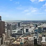 Gorgeous City Views 71St Floor 3Br Apartment With Pool And Gym