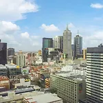 Modern Lifestyle In The Heart Of Melbourne