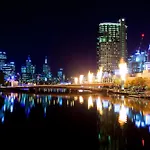 Exquisite Sky Home In Southbank
