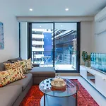 Luxe 2Br Retreat Pool Gym & Parking South Yarra