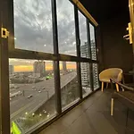 In1103- 1 Bedroom Modern Apartment In Vibrant Southbank