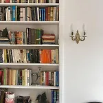Paris Apartment With Garden Terrace In St Kilda