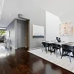 Complete Host South Yarra Townhouse