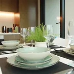Homelike 2B Apt Next To Grand Prix With Free Parking