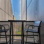 Urban Hideaway In Melbourne\'S Epicentre