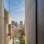 Urban Hideaway In Melbourne\'S Epicentre