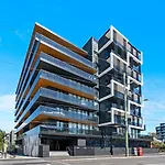 Charming Escape In St Kilda Cosy Apt