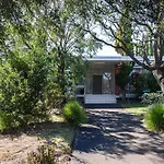 Stayau Spacious 6Br Mckinnon Pool Home