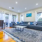 Hidden Gem - 3 Bedroom Townhouse In Heidelberg West