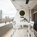 2Br - Large Balcony Facing Flinders Street Station