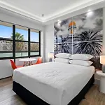 Studio Retreat Near Iconic St Kilda Beach
