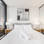 Sunny & Stylish Apt W Stunning City Views & 65 Inches Tv