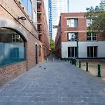 1-Bed Warehouse Conversion In Melbourne Cbd
