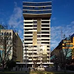 Oaks Melbourne St Kilda Road Hotel
