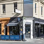 Southside Urban Oasis