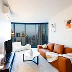 Sky Rise View And Outdoor Jacuzzi Cozy Stay