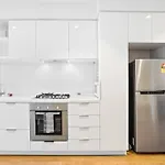 Modern & Stunning In Cbd-Close To Everything 2B1B