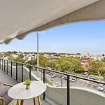 Sea View 2Br W Best Rooftop Pool In Melb!