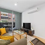 Stylish 1Br In Trendy Area W Big Balcony & Parking