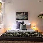 Unique Terrace In Central Melbourne Neighbourhood