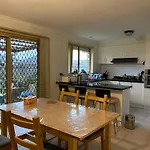 Homestay Lemon Room Close To Station, Gym, Airport