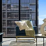 Gorgeous 3Br Apt W Stunning Bay Views And 2 Car Park