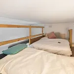 Carlton- Loft Studios To 2Bedroom Lofts-2-4Pax 12Mins City