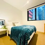 Mega Style Apartments Swanston Square