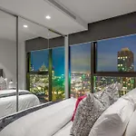 Wow Apartment On Eq Tower