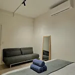 Modern Apartment In Prahran