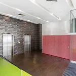 Port Melbourne And A Glimpse Of The Sparkling Bay - Sleeps 4
