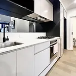 Aura On Lonsdale